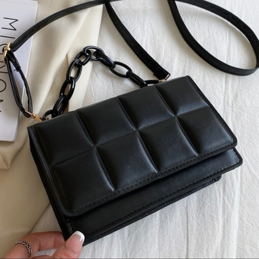 2 for 25❗️NWOT Black quilted crossbody purse